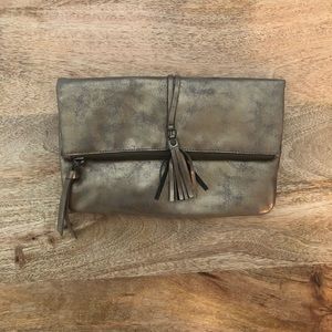 Lucky brand clutch